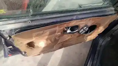 Sloopvoertuig ford mondeo berlina (gd) ghia van het jaar 1999 aangedreven rkf