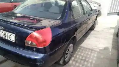 Sloopvoertuig ford mondeo berlina (gd) ghia van het jaar 1999 aangedreven rkf