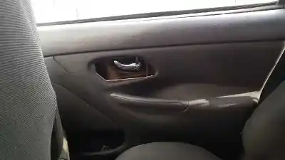 Sloopvoertuig ford mondeo berlina (gd) ghia van het jaar 1999 aangedreven rkf