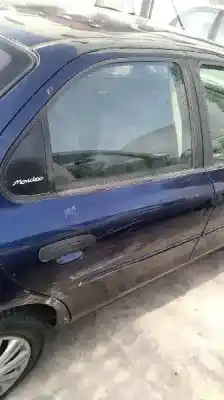 Sloopvoertuig ford mondeo berlina (gd) ghia van het jaar 1999 aangedreven rkf