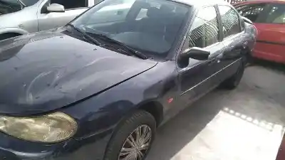 Sloopvoertuig ford mondeo berlina (gd) ghia van het jaar 1999 aangedreven rkf