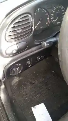 Sloopvoertuig ford mondeo berlina (gd) ghia van het jaar 1999 aangedreven rkf