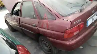 Véhicule à la ferraille FORD                                               ESCORT BERL./TURNIER                                                                                                                                                                                                                                       Atlanta Berlina                                                                                                                                                                                                                                            de l'année 1998 alimenté L1H