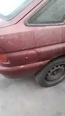 Здавання транспортного засобу ford escort berl./turnier atlanta berlina року 1998 потужний l1h