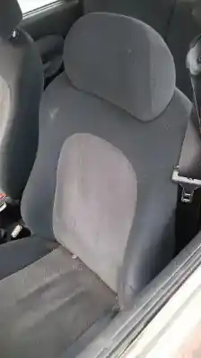 Здавання транспортного засобу ford escort berl./turnier atlanta berlina року 1998 потужний l1h