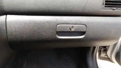 Veículo de Sucata skoda octavia berlina (1u2) classic do ano 2002 alimentado asv