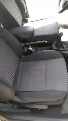 Veículo de Sucata skoda octavia berlina (1u2) classic do ano 2002 alimentado asv