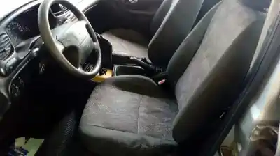 Sloopvoertuig ford mondeo berlina (gd) ghia van het jaar 1999 aangedreven rkf