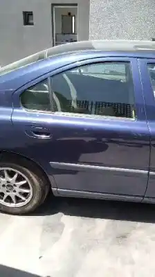 Scrapping Vehicle volvo s60 berlina 2.4 (125kw) of the year 2001 powered b5244s