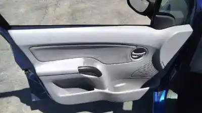 Здавання транспортного засобу citroen c3 1.4 hdi (68 cv) 1.4 hdi року 2003 потужний 8hx