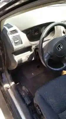 Veicolo di demolizione honda civic berlina 5 (eu7/8) 1.6i es dell'anno 2001 alimentato d16v1