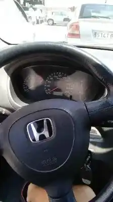 Veicolo di demolizione honda civic berlina 5 (eu7/8) 1.6i es dell'anno 2001 alimentato d16v1