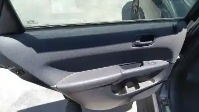Veicolo di demolizione honda civic berlina 5 (eu7/8) 1.6i es dell'anno 2001 alimentato d16v1