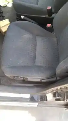 Veicolo di demolizione honda civic berlina 5 (eu7/8) 1.6i es dell'anno 2001 alimentato d16v1