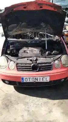 Veicolo di demolizione VOLKSWAGEN POLO (9N1) 1.4 FSI dell'anno 2002 alimentato 