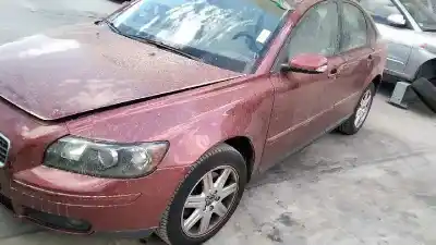 Veículo de Sucata volvo s40 berlina 2.0 diesel cat do ano 2004 alimentado d4204t