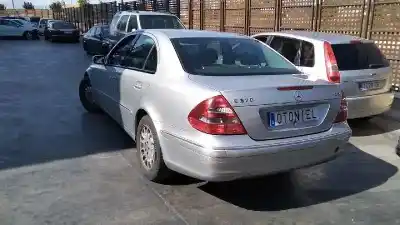 Veículo de Sucata mercedes-benz clase e (w211) berlina e 270 cdi (211.016) do ano 2003 alimentado 647961