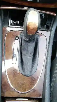Veículo de Sucata mercedes-benz clase e (w211) berlina e 270 cdi (211.016) do ano 2003 alimentado 647961