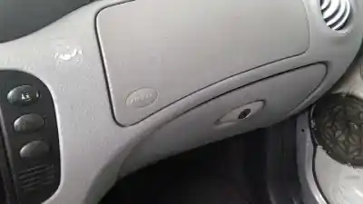 Veículo de Sucata citroen c3 1.4 hdi exclusive do ano 2002 alimentado 8hx