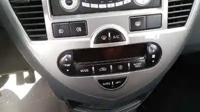 Véhicule à la ferraille kia carens 2.0 crdi ex monovolumen de l'année 2005 alimenté d4ea