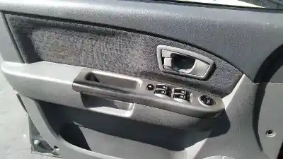 Véhicule à la ferraille kia carens 2.0 crdi ex monovolumen de l'année 2005 alimenté d4ea