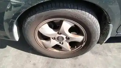 Véhicule à la ferraille kia carens 2.0 crdi ex monovolumen de l'année 2005 alimenté d4ea