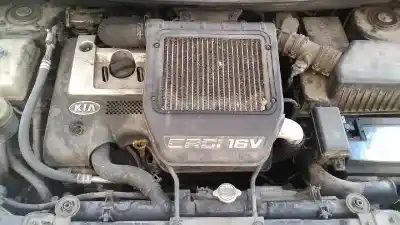 Véhicule à la ferraille kia carens 2.0 crdi ex monovolumen de l'année 2005 alimenté d4ea