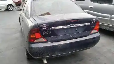 Veículo de Sucata ford focus berlina (cak) ghia do ano 2000 alimentado c9da