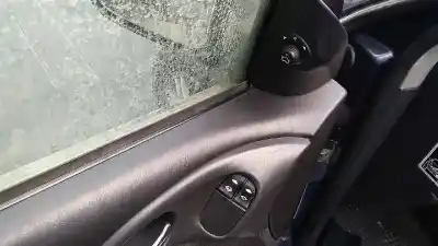 Veículo de Sucata ford focus berlina (cak) ghia do ano 2000 alimentado c9da