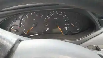 Veículo de Sucata ford focus berlina (cak) ghia do ano 2000 alimentado c9da