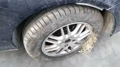Veículo de Sucata ford focus berlina (cak) ghia do ano 2000 alimentado c9da