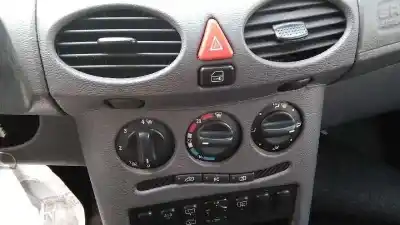Véhicule à la ferraille mercedes-benz clase a (w168) 160 (168.033) de l'année 2000 alimenté 166960