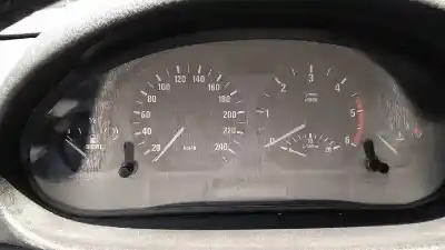 Hurda Aracı bmw serie 3 berlina (e46) 320d yılın 2000 güçlü 204d1