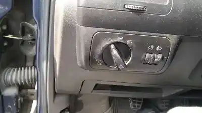 Здавання транспортного засобу seat cordoba berlina (6k2) stella року 1999 потужний agp
