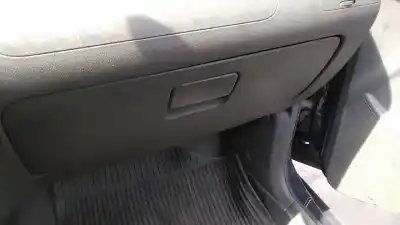 Здавання транспортного засобу seat cordoba berlina (6k2) stella року 1999 потужний agp