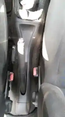 Здавання транспортного засобу seat cordoba berlina (6k2) stella року 1999 потужний agp