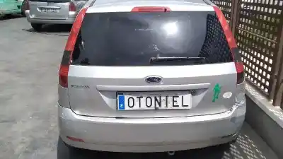 Vehicul casat ford fiesta (cbk) ambiente al anului 2005 alimentat fxjb