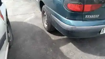 Veículo de Sucata renault megane i berlina hatchback (ba0) 1.9 diesel do ano 1997 alimentado f8q