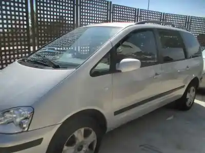 Veículo de Sucata ford galaxy (vy) trend do ano 2003 alimentado auy