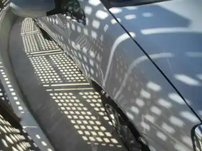 Veículo de Sucata ford galaxy (vy) trend do ano 2003 alimentado auy