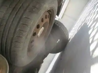 Veículo de Sucata ford galaxy (vy) trend do ano 2003 alimentado auy