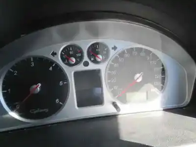 Veículo de Sucata ford galaxy (vy) trend do ano 2003 alimentado auy