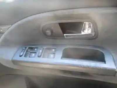 Veículo de Sucata ford galaxy (vy) trend do ano 2003 alimentado auy