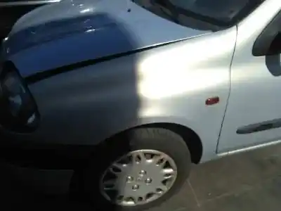 Veicolo di demolizione renault clio ii fase i (b/cbo) 1.2 dell'anno 1999 alimentato d7f d7