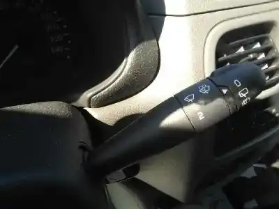 Veicolo di demolizione renault clio ii fase i (b/cbo) 1.2 dell'anno 1999 alimentato d7f d7