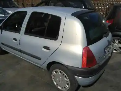 Veicolo di demolizione renault clio ii fase i (b/cbo) 1.2 dell'anno 1999 alimentato d7f d7