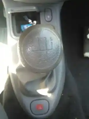 Veicolo di demolizione renault clio ii fase i (b/cbo) 1.2 dell'anno 1999 alimentato d7f d7