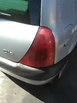 Veicolo di demolizione renault clio ii fase i (b/cbo) 1.2 dell'anno 1999 alimentato d7f d7
