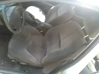 Scrapping Vehicle chrysler stratus berlina (ja) 2.0 le of the year 2000 powered g c o 2.0l