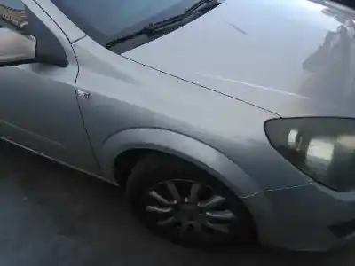 Здавання транспортного засобу opel astra h berlina cosmo року 2006 потужний z16xep